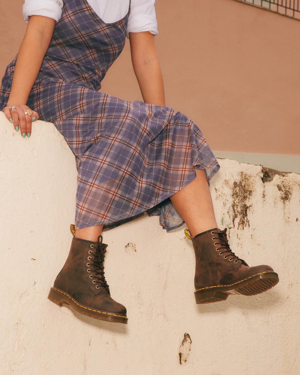 1460 Crazy Horse Leather Lace Up Boots