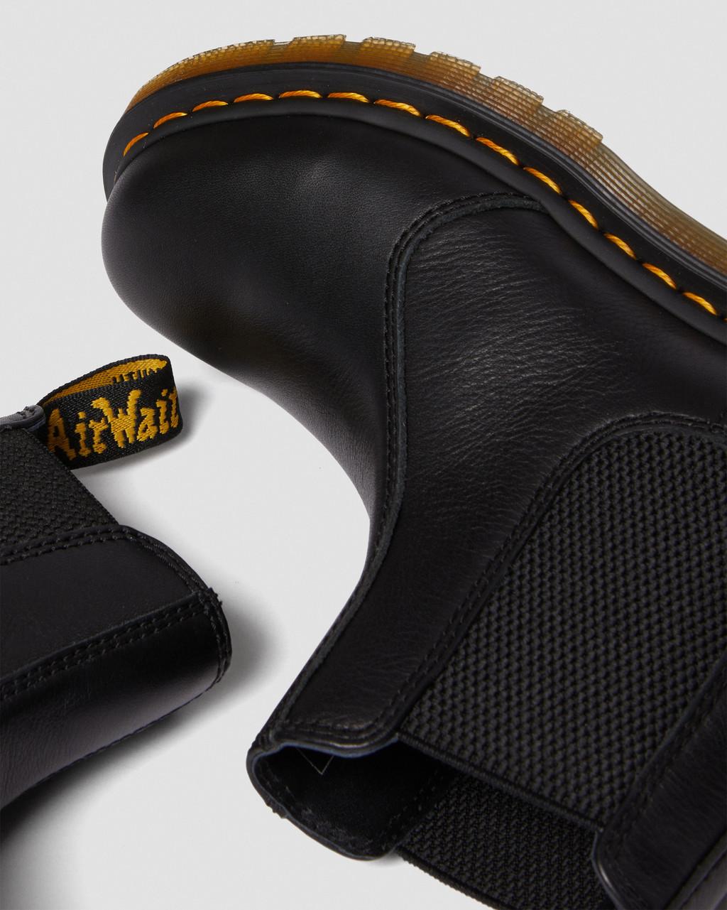 2976 Virginia Leather Chelsea Boots