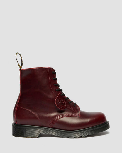 1460 Classic Calf Leather Boots